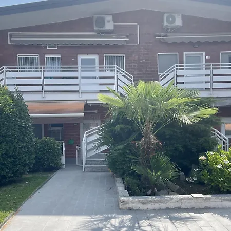 Bnbook Emozione شقة *